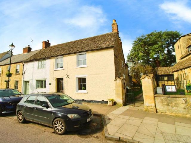 House for sale in Cricklade, Wiltshire