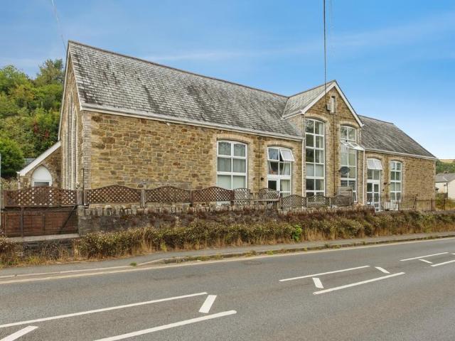 House for sale in St Blazey, Cornwall
