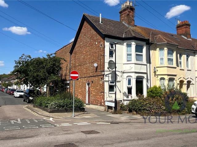 House for sale in Harpur, Bedford