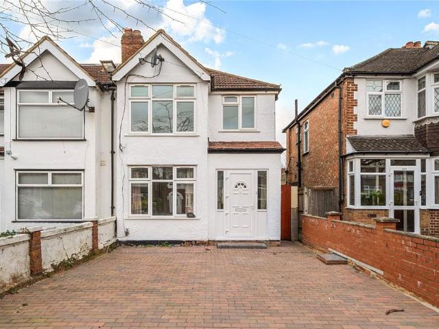 House for sale in London Borough of Ealing, Perivale