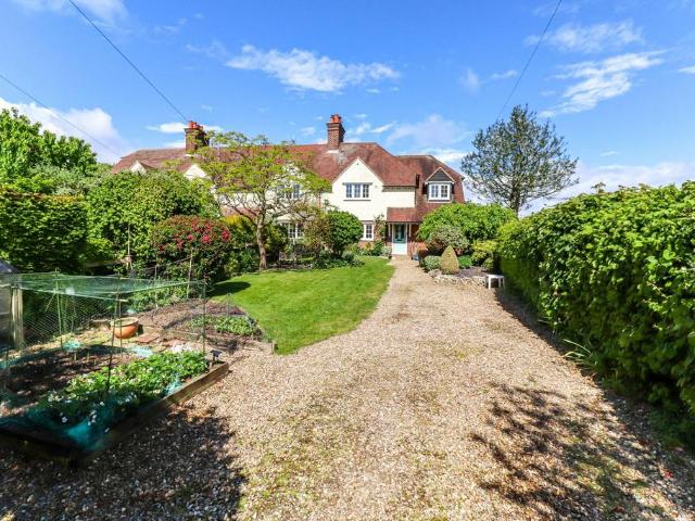 House for sale in Cholesbury-cum-St Leonards, Buckland Common
