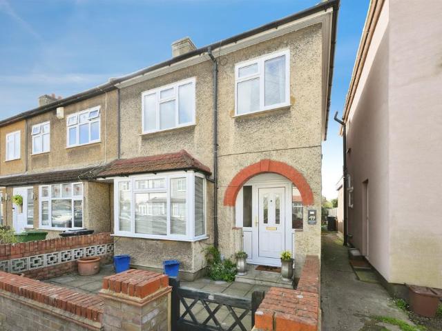 House for sale in Broxbourne, Hertfordshire