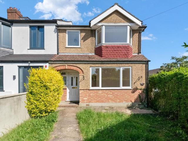 House for sale in London Borough of Ealing, Greater London