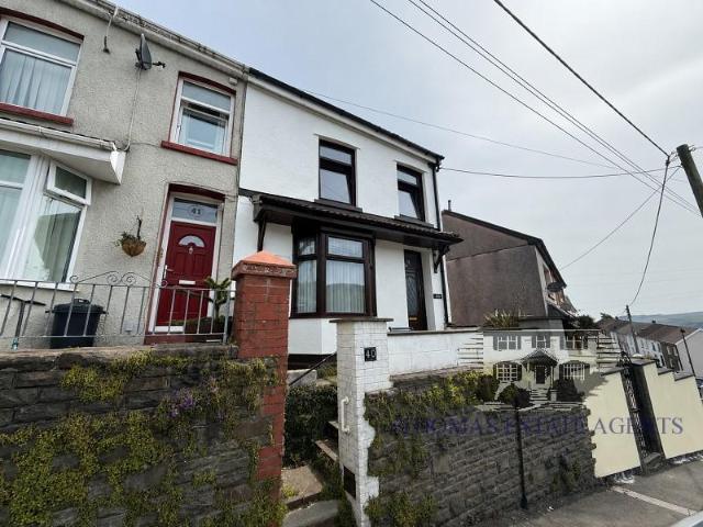 House for sale in Cwm Clydach, Clydach Vale