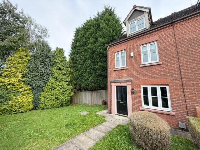 House for sale in Stalybridge, Tameside