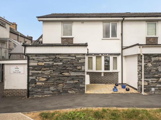 House for sale in Machynlleth
