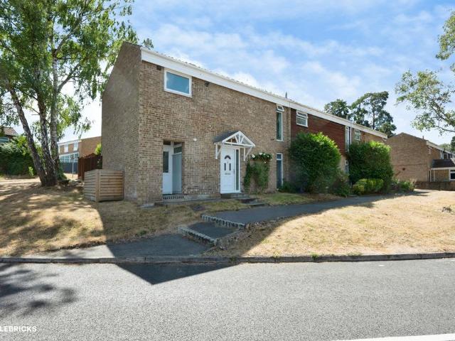 House for sale in Easthampstead, Bracknell