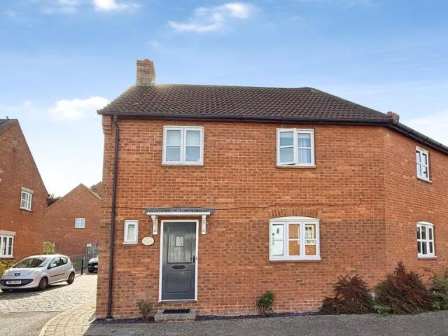House for sale in Leigh Park, Westbury
