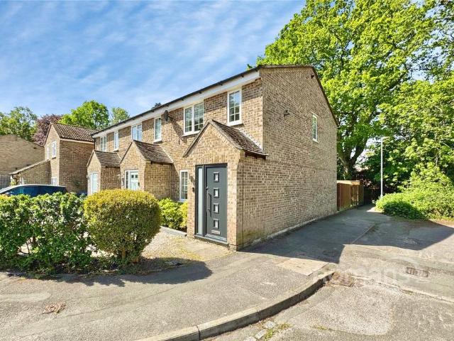 House for sale in Little Sandhurst