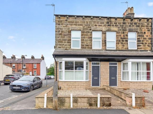 House for sale in Low Harrogate, Harrogate