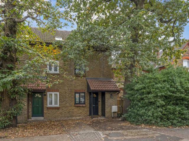 House for sale in London Borough of Wandsworth, Greater London