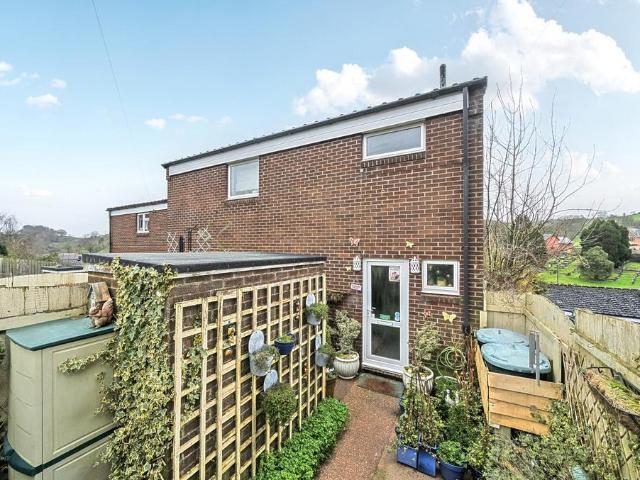 House for sale in Llanfair Caereinion, Wales