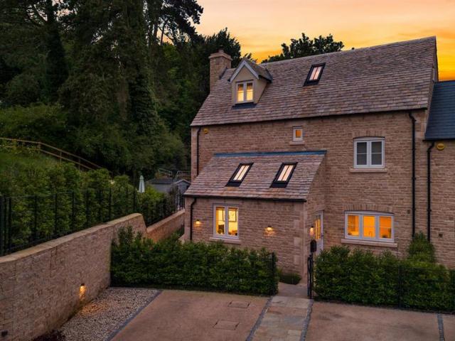 House for sale in Fossebridge, Gloucestershire