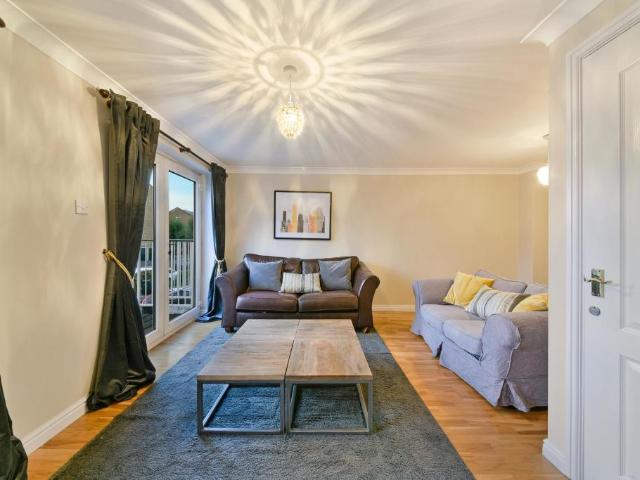 House for sale in Cubitt Town, Greater London