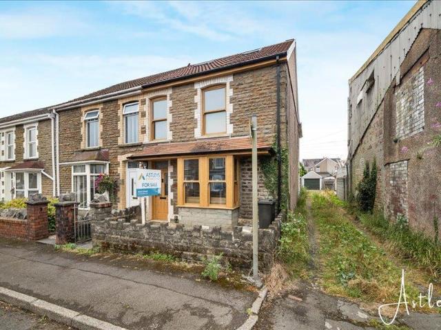 House for sale in Coedffranc, Skewen
