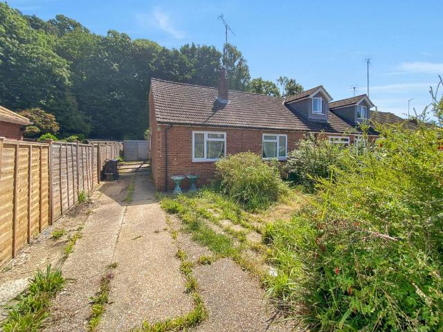 House for sale in Orlestone, Bridgefield