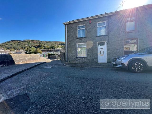 House for sale in Ystrad, Gelli