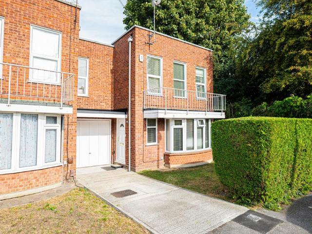 House for sale in Prittlewell, Alton Barnes