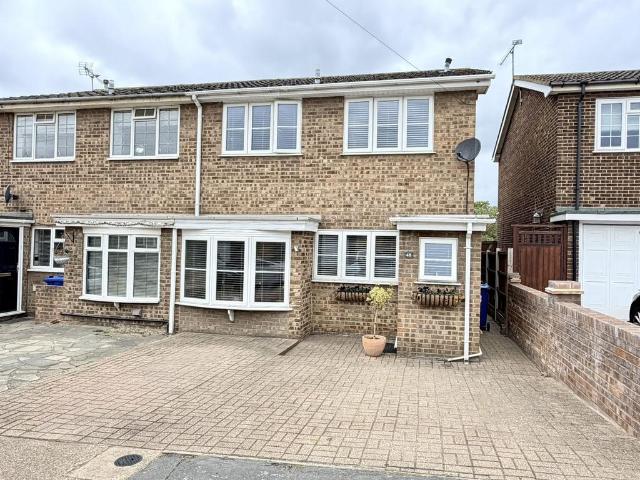 House for sale in Chadwell St Mary, Essex