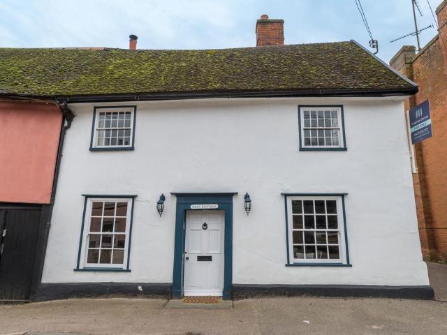 House for sale in Chelmondiston, Suffolk
