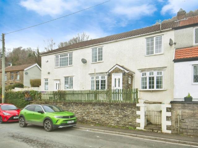 House for sale in Pantygraigwen, Pontypridd