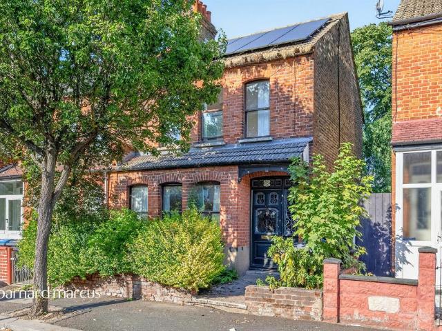 House for sale in London Borough of Croydon, Thornton Heath