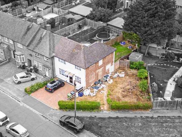 House for sale in Elstree and Borehamwood, Borehamwood
