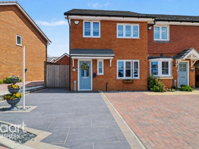 House for sale in West Minster, Oad Street