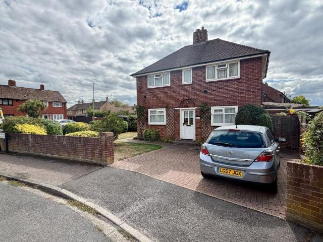 House for sale in Lower Halliford, Surrey