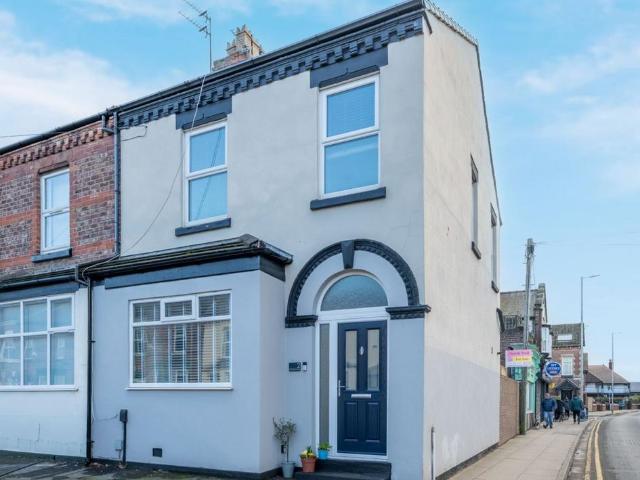 House for sale in Great Crosby