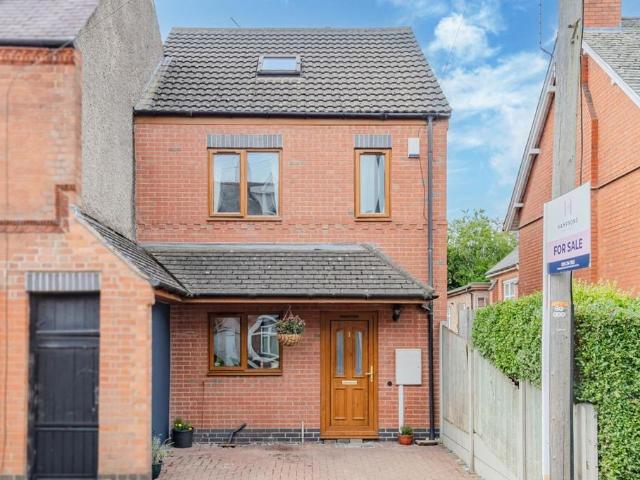 House for sale in Pinfold, Leicestershire