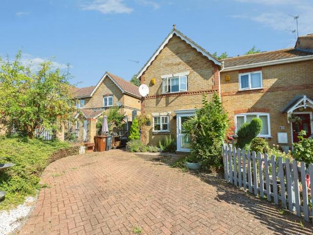 House for sale in Scrattons Farm, Greater London