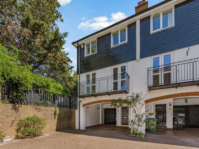 House for sale in Blackhills, Surrey