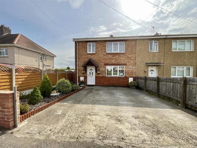 House for sale in Pemberton, Dafen