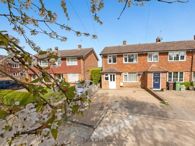 House for sale in Capel, Sandown Park