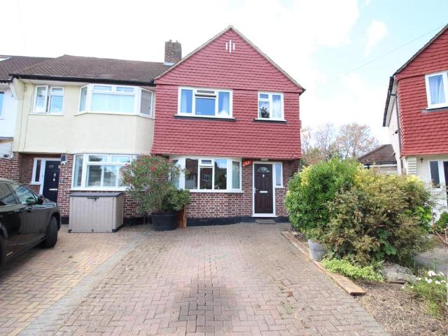 House for sale in Motspur Park, Greater London
