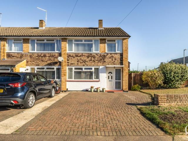 House for sale in Grove Park, Swale