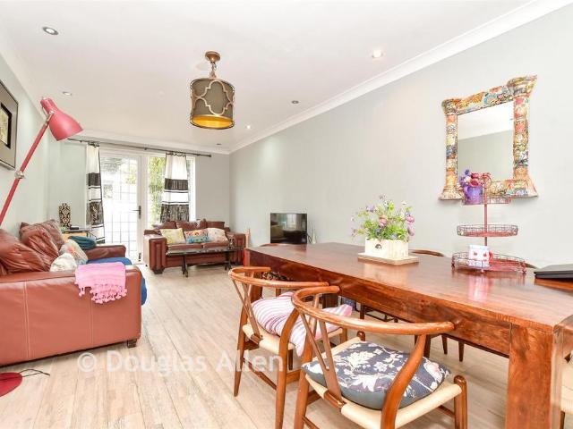 House for sale in Hainault, Greater London