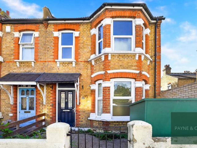 House for sale in Loxford, Seven Kings