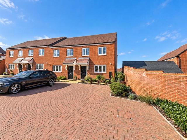 House for sale in Bedford
