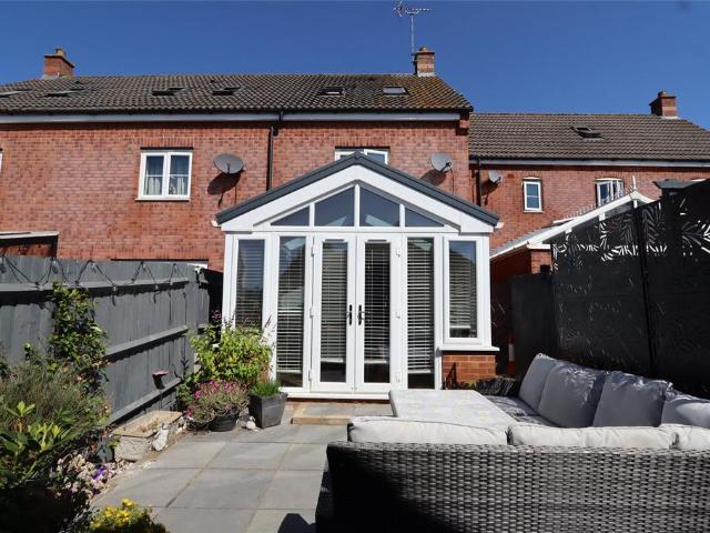 House for sale in Deanshanger