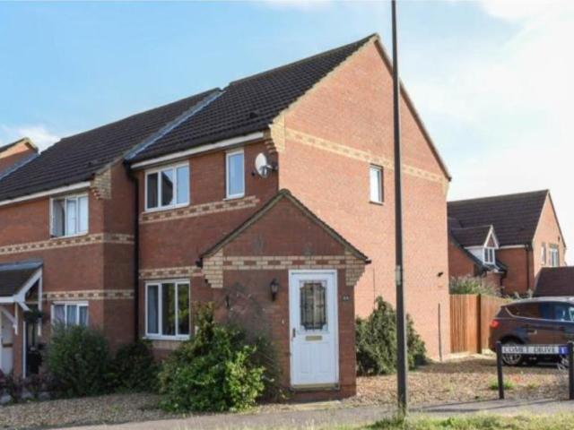 House for sale in Harrowden, Bedford