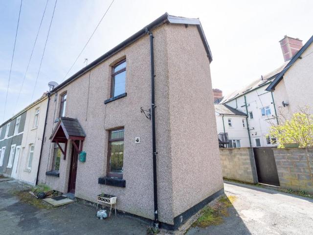 House for sale in Trofarth, Wales