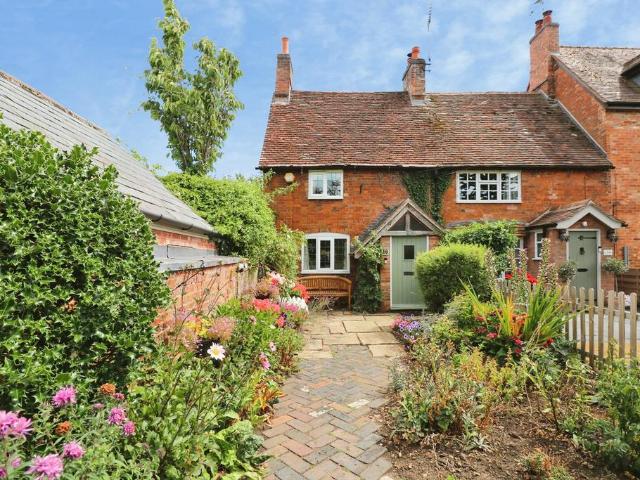 House for sale in New Bilton, Warwickshire