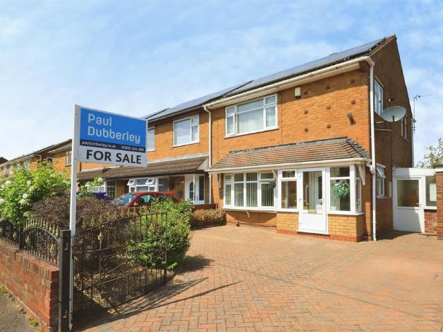 House for sale in Bilston, West Midlands