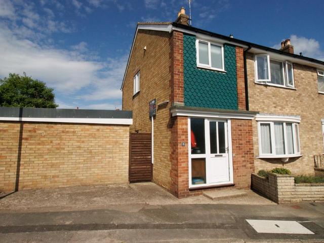 House for sale in The Pastures, Filey