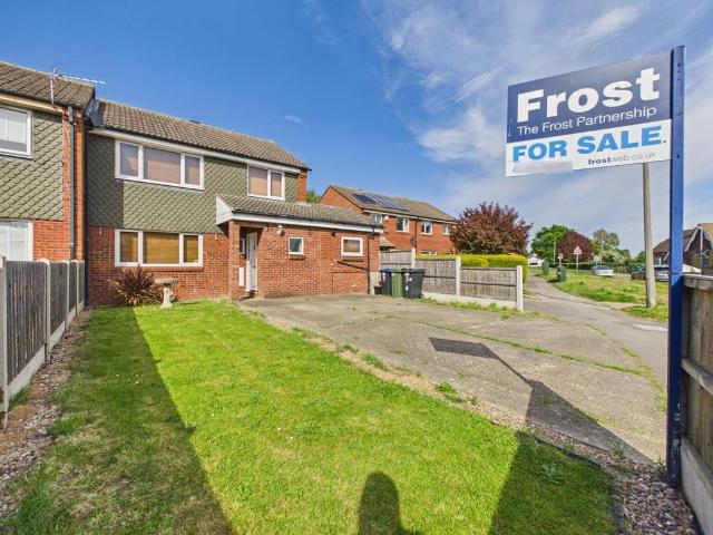 House for sale in Wexham, George Green