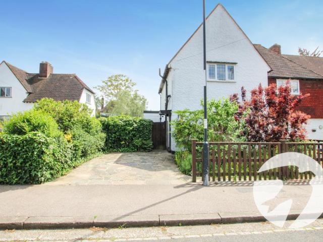 House for sale in Well Hall, Greater London