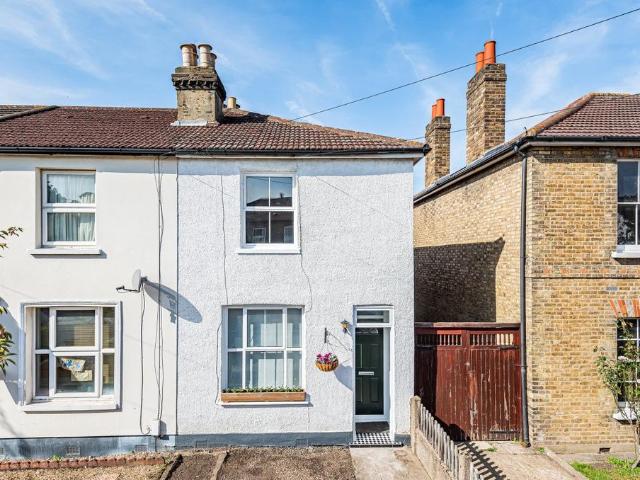 House for sale in Widmore, Greater London