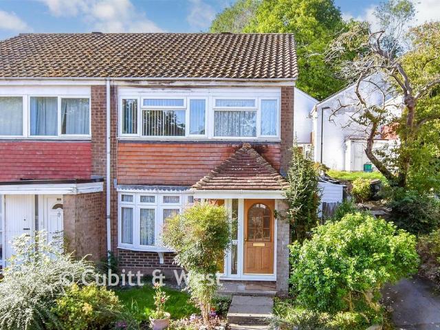 House for sale in Selsdon, Greater London